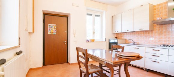 Дом с 3 комнатами в Довера, Италия № 150186 20