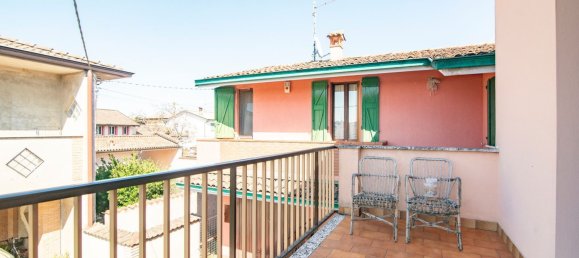 Дом с 3 комнатами в Довера, Италия № 150186 5