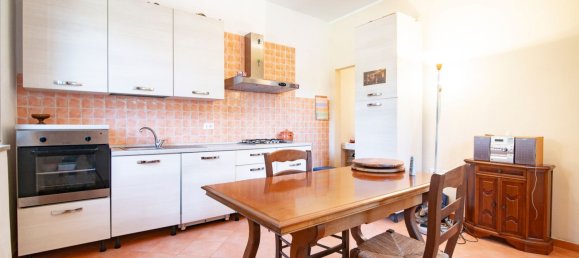 Дом с 3 комнатами в Довера, Италия № 150186 14