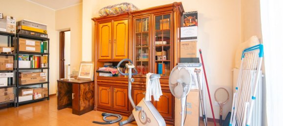 Дом с 3 комнатами в Довера, Италия № 150186 4