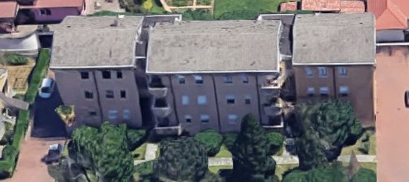 4 rooms Apartment in Caronno Pertusella, Italy No. 198978 8