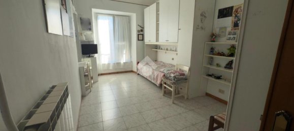 5-Zimmer Wohnung in Genoa, Italy, Nr. 13131 27