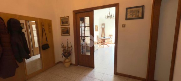 5-Zimmer Wohnung in Genoa, Italy, Nr. 13131 9