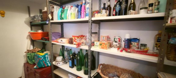 5-Zimmer Wohnung in Genoa, Italy, Nr. 13131 48