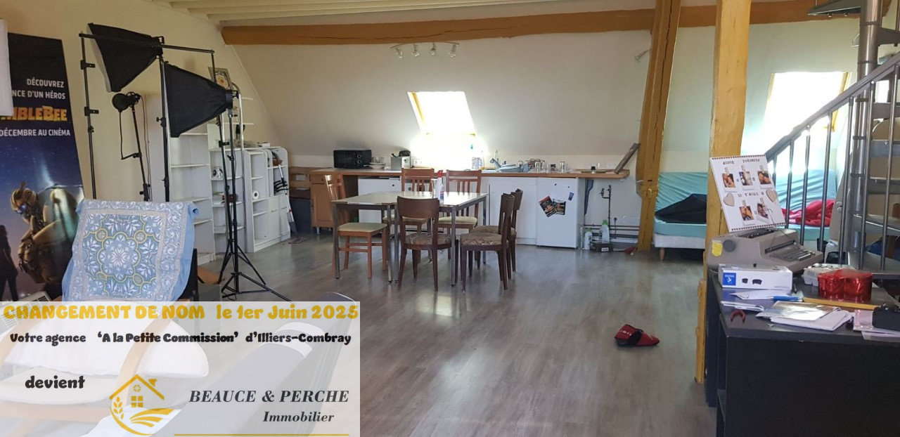 Apartamento de 2 dormitorios en Illiers-Combray, France No. 99723