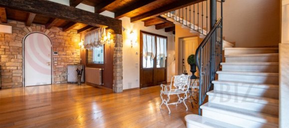 4 bedrooms Villa in Abano Terme, Italy No. 74530 5