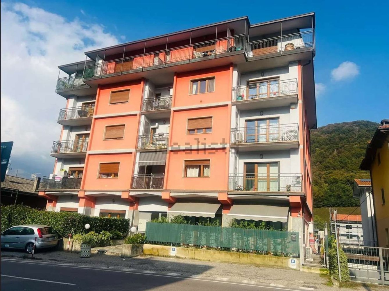 3 rooms Apartment in Lavena Ponte Tresa, Italy No. 164626