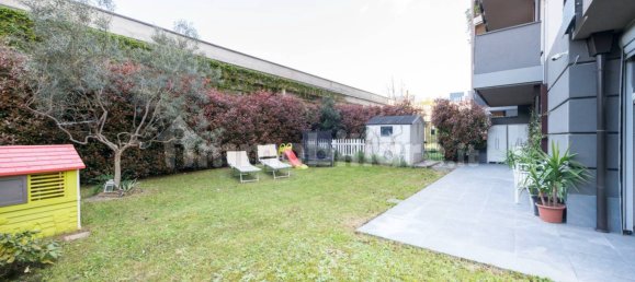 2 bedrooms Apartment in Milan, Italy No. 379103 15