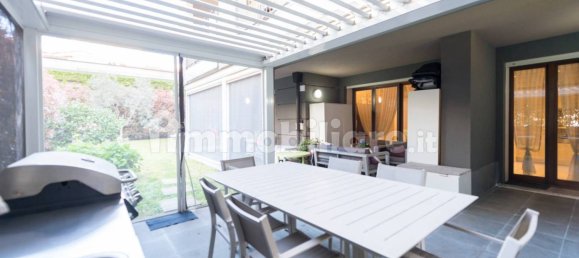 2 bedrooms Apartment in Milan, Italy No. 379103 32