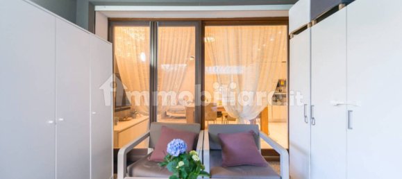 2 bedrooms Apartment in Milan, Italy No. 379103 3