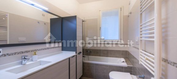 2 bedrooms Apartment in Milan, Italy No. 379103 26