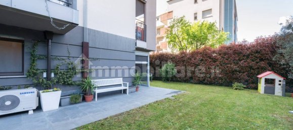 2 bedrooms Apartment in Milan, Italy No. 379103 17