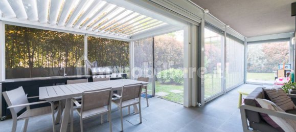 2 bedrooms Apartment in Milan, Italy No. 379103 2