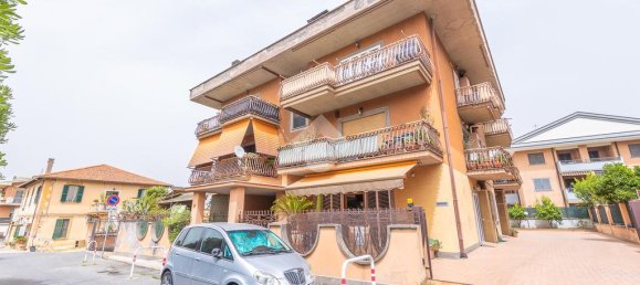 1 bedroom Apartment in Marino, Italy No. 66544 19