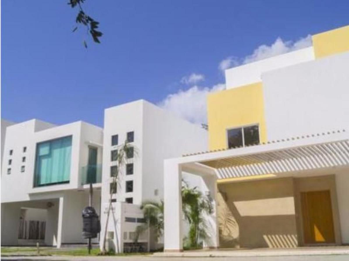 3 bedrooms House in Solidaridad, Mexico No. 188721