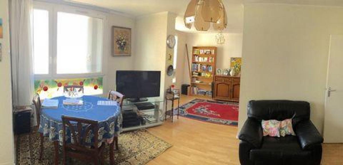 Apartamento com 3 quartos em condomínio em Lyon, France N.º 37132