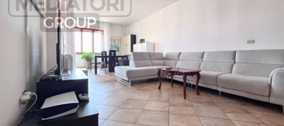 2 bedrooms Apartment in Pontedera, Italy No. 272959 7