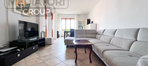 2 bedrooms Apartment in Pontedera, Italy No. 272959 8