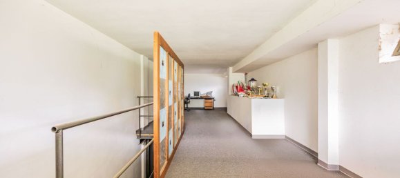 85m² Garage in Cuneo, Italy No. 157565 4