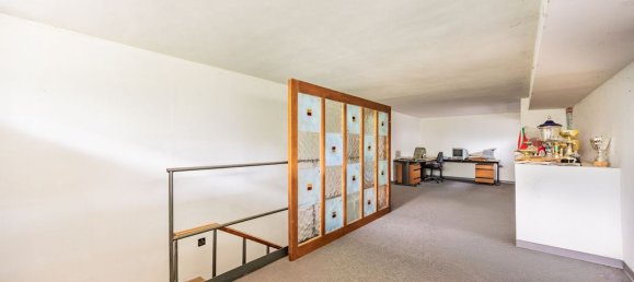 85m² Garage in Cuneo, Italy No. 157565 3