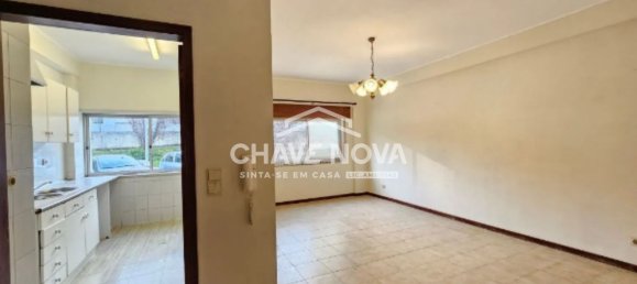 3 bedrooms Apartment in Loures, Portugal No. 95056 2