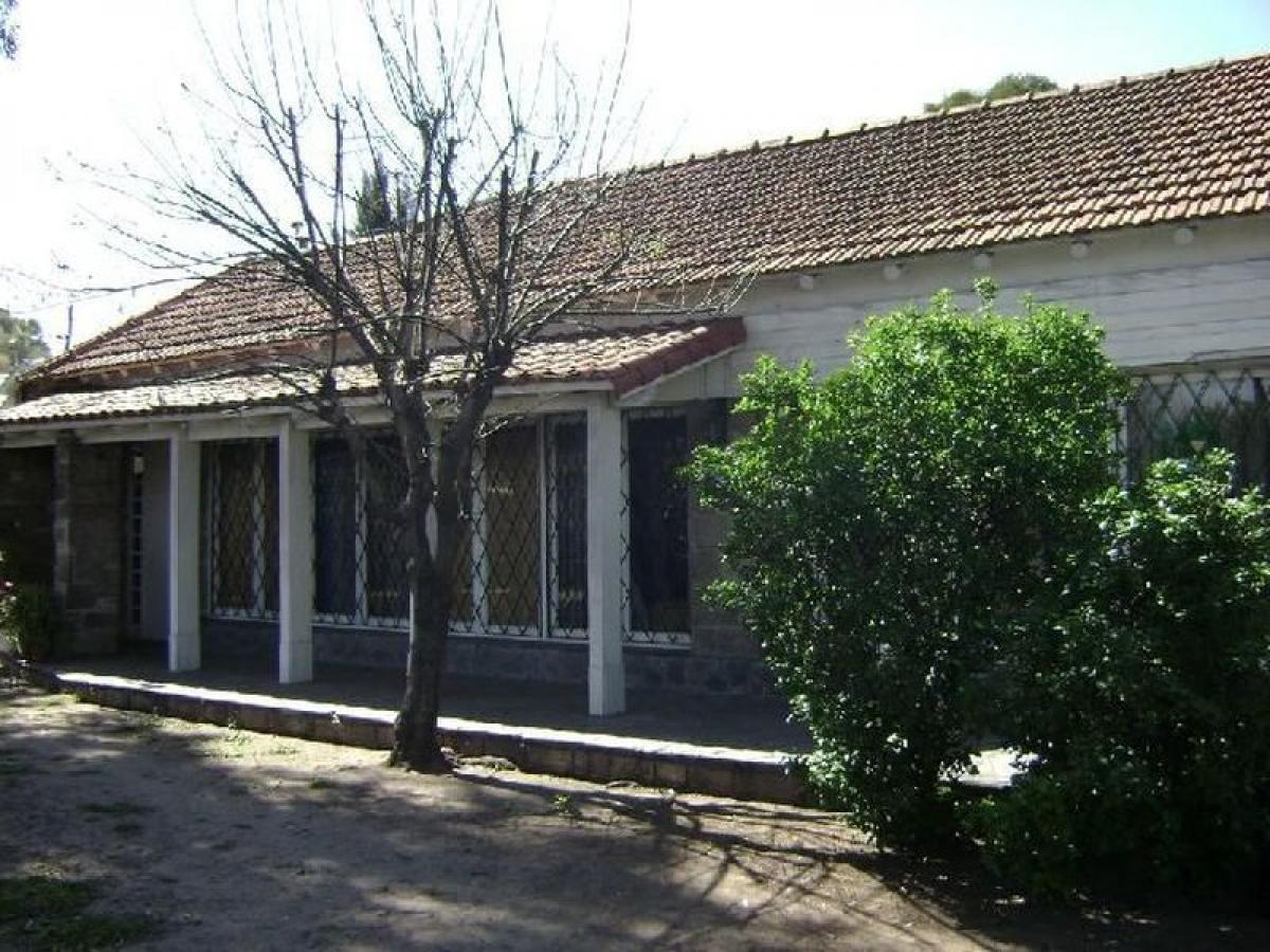 3 bedrooms House in General San Martin, Argentina No. 57599