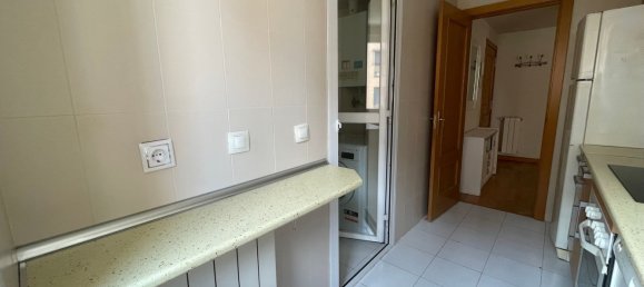 Apartamento de 2 dormitorios en Madrid, Spain No. 170736 16