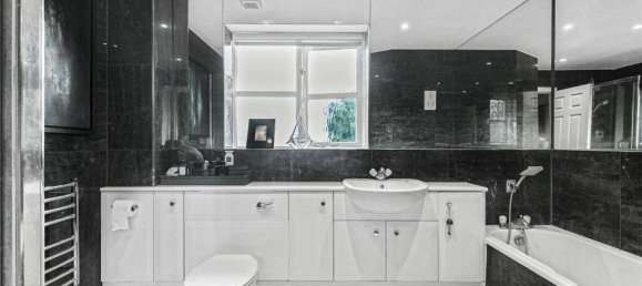 6 bedrooms House in Enfield, United Kingdom No. 6603 3