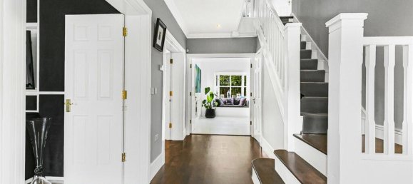 6 bedrooms House in Enfield, United Kingdom No. 6603 15