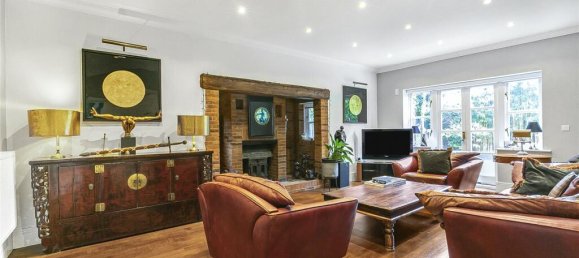 6 bedrooms House in Enfield, United Kingdom No. 6603 17