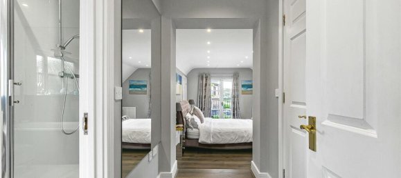 6 bedrooms House in Enfield, United Kingdom No. 6603 26