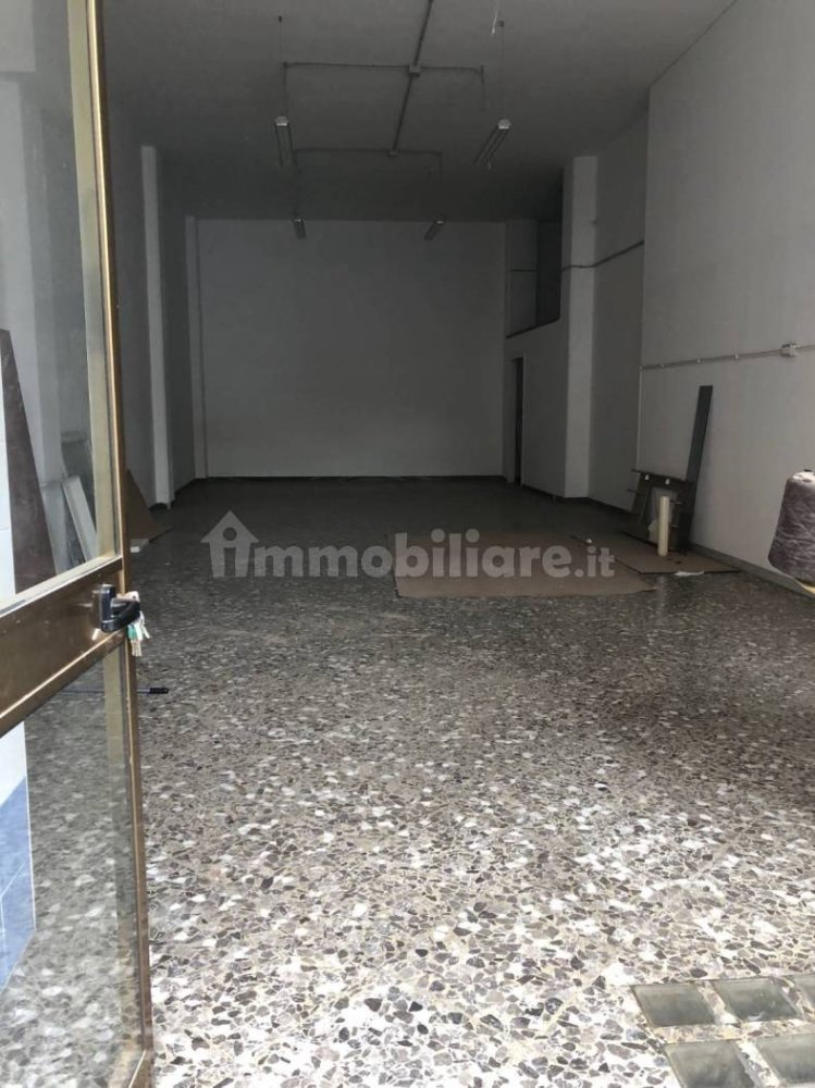 1غرفة عقار تجاري في Fasano, Italy رقم 339920