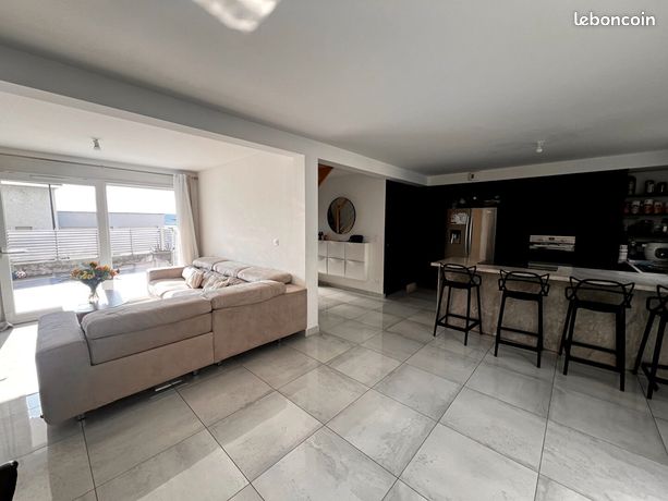 Casa de 3 dormitorios en Doubs, France No. 355228