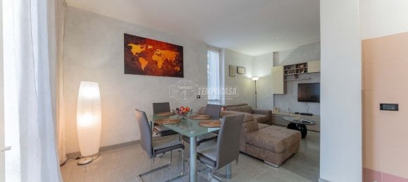 Квартира с 3 комнатами в Милан, Италия № 246135 8