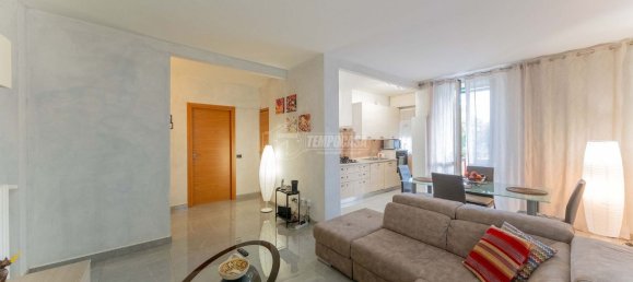 Квартира с 3 комнатами в Милан, Италия № 246135 5