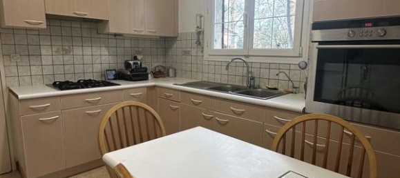 3 bedrooms House in Vaux-le-Penil, France No. 142612 3