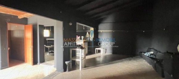 51m² Warehouse in Massa, Italy No. 330199 8