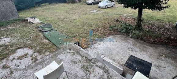 51m² Warehouse in Massa, Italy No. 330199 3