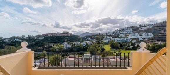 Ático de 3 dormitorios en La Quinta, Spain No. 186035 33