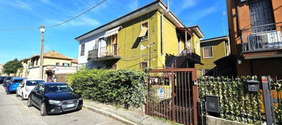 1 bedroom Apartment in Vimodrone, Italy No. 381160 3