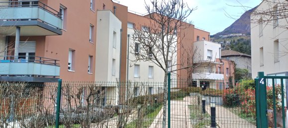 Apartamento de 1 dormitorio en Meylan, France No. 195051 10