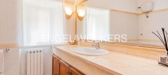 4 rooms Apartment in Rome, Italy No. 105558 22