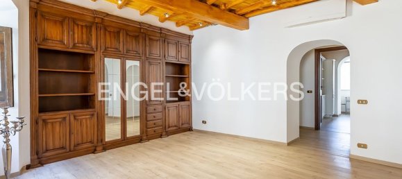 4 rooms Apartment in Rome, Italy No. 105558 8