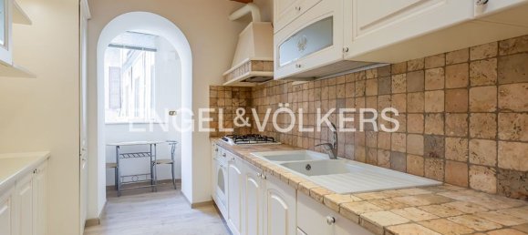 4 rooms Apartment in Rome, Italy No. 105558 16