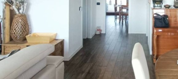 Apartamento T2 em Busto Arsizio, Italy N.º 190373 5