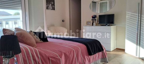 Apartamento T3 em Modena, Italy N.º 296670 20