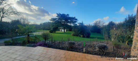 4 bedrooms House in Sarthe, France No. 357869 8