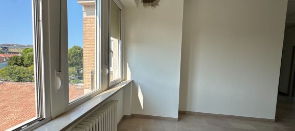 Escritório em Fano, Italy 250 m² N.º 302632 4