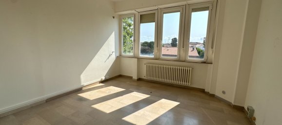 Escritório em Fano, Italy 250 m² N.º 302632 2