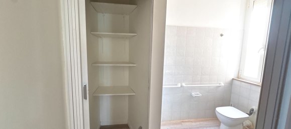 Escritório em Fano, Italy 250 m² N.º 302632 44